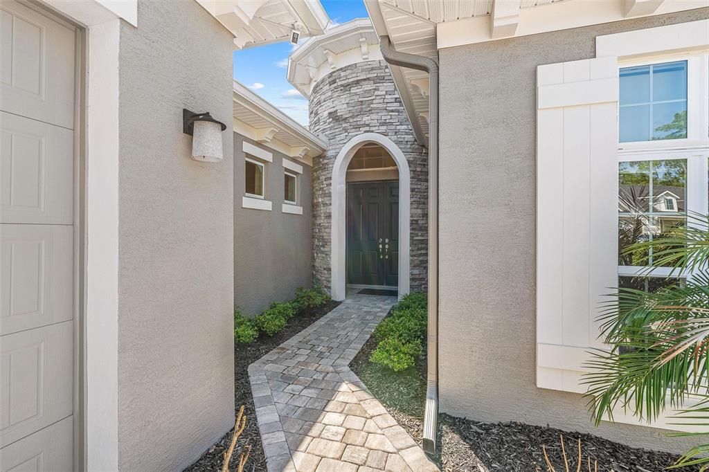 Active With Contract: $599,000 (3 beds, 3 baths, 2380 Square Feet)