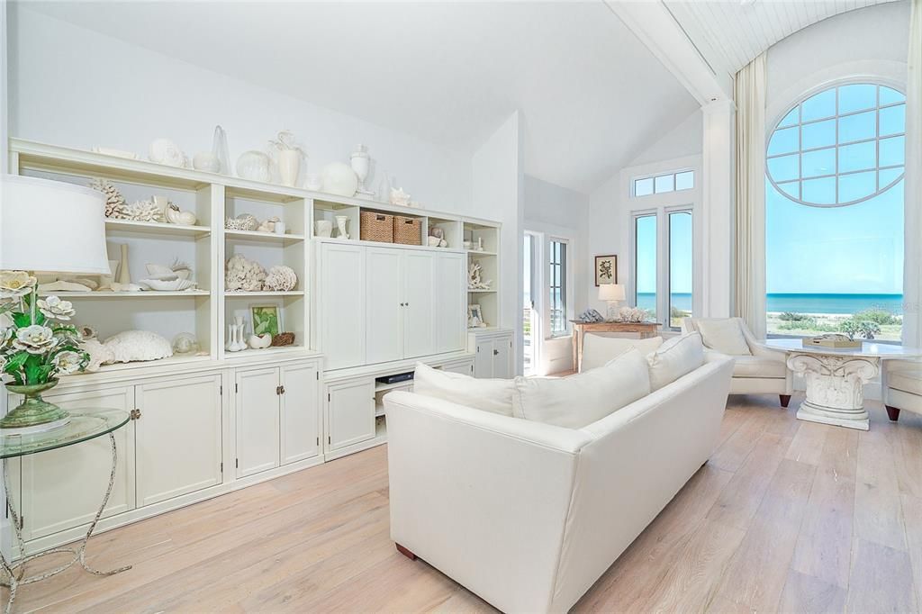 For Sale: $4,300,000 (3 beds, 4 baths, 4070 Square Feet)