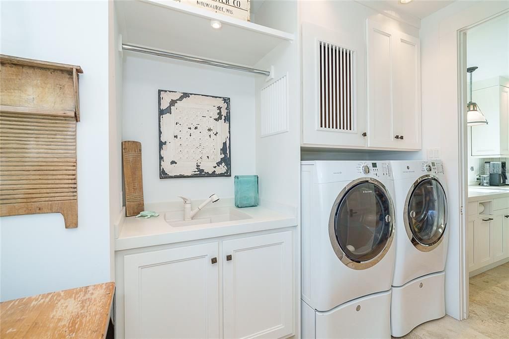 For Sale: $4,300,000 (3 beds, 4 baths, 4070 Square Feet)