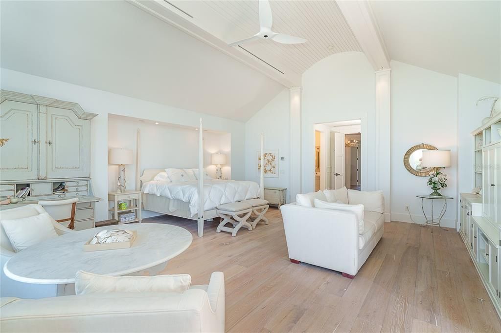 For Sale: $4,300,000 (3 beds, 4 baths, 4070 Square Feet)