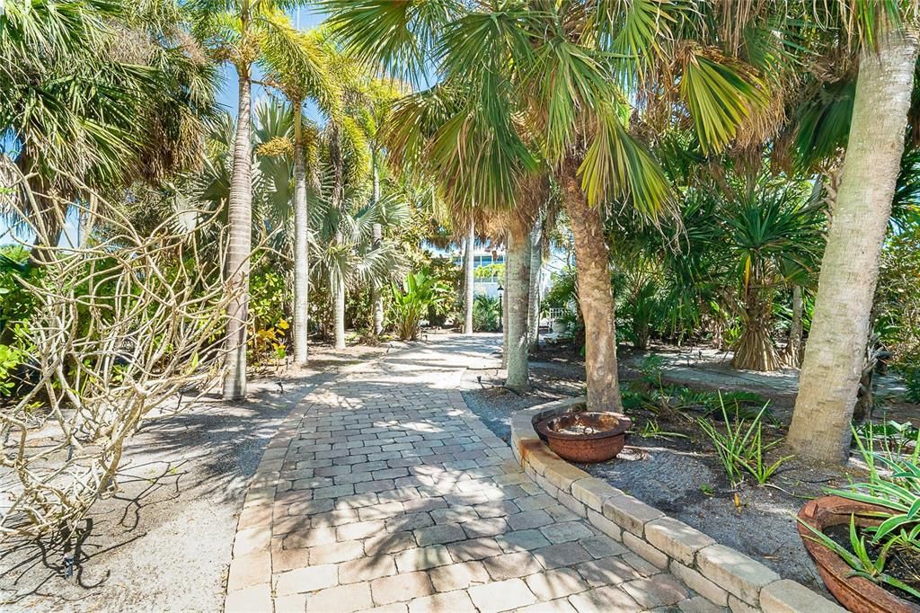 For Sale: $4,300,000 (3 beds, 4 baths, 4070 Square Feet)