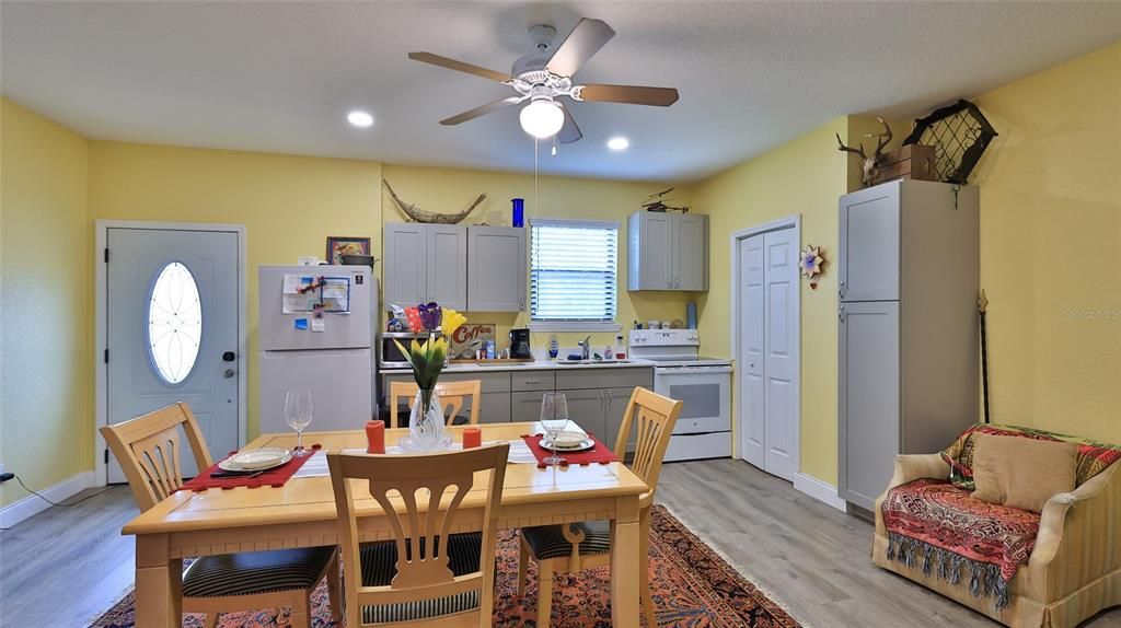 For Sale: $799,000 (4 beds, 3 baths, 2984 Square Feet)