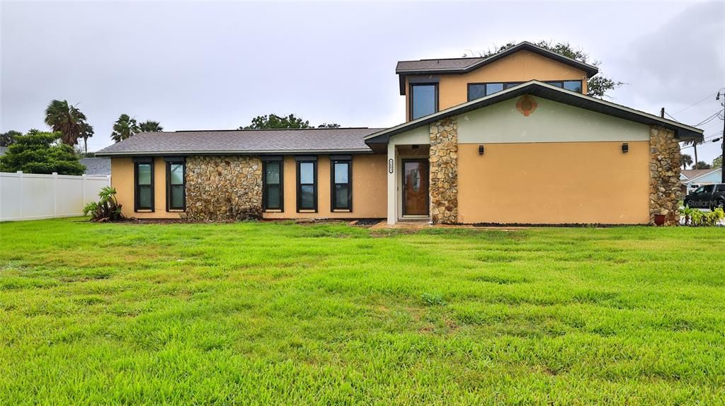 For Sale: $799,000 (4 beds, 3 baths, 2984 Square Feet)