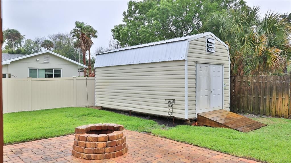 For Sale: $799,000 (4 beds, 3 baths, 2984 Square Feet)