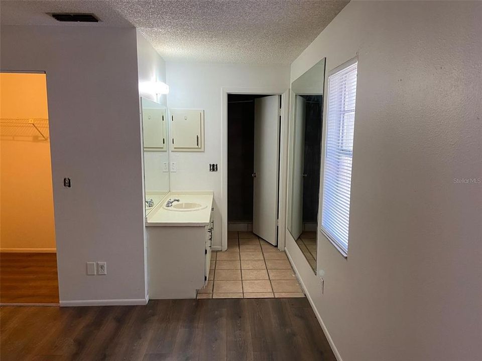For Rent: $1,595 (2 beds, 2 baths, 1150 Square Feet)
