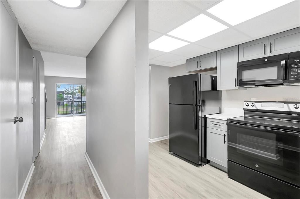 В аренду: $1,600 (2 спален, 1 ванн, 1068 Квадратных фут)