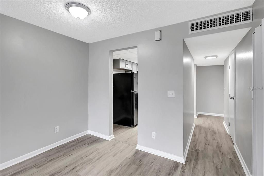 В аренду: $1,600 (2 спален, 1 ванн, 1068 Квадратных фут)