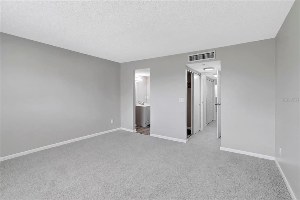 В аренду: $1,600 (2 спален, 1 ванн, 1068 Квадратных фут)
