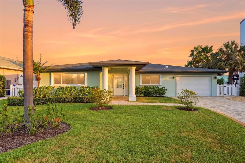For Sale: $1,300,000 (3 beds, 2 baths, 1854 Square Feet)