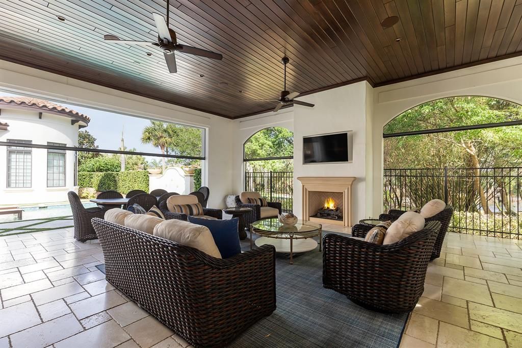 For Sale: $4,450,000 (3 beds, 3 baths, 5004 Square Feet)