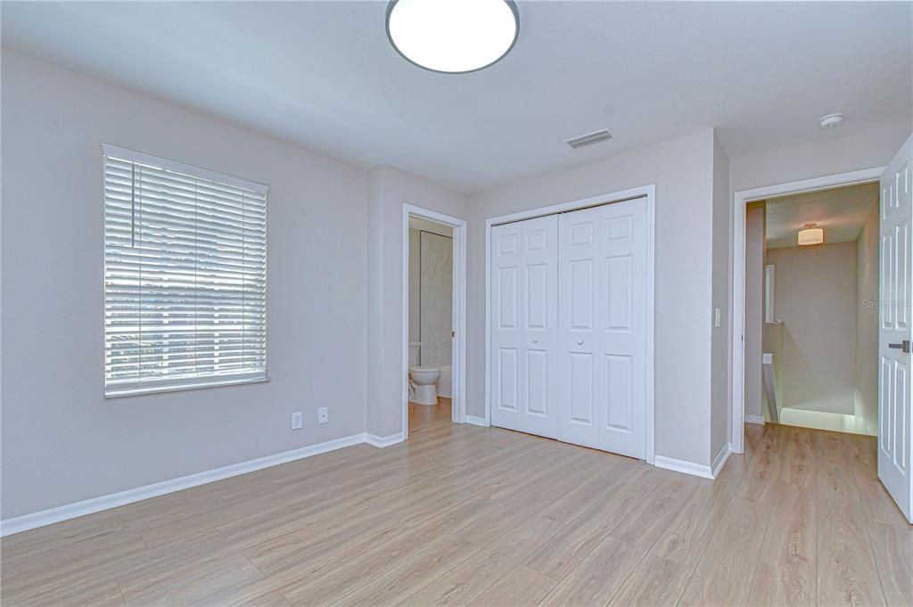 En Venta: $239,000 (3 camas, 2 baños, 1547 Pies cuadrados)