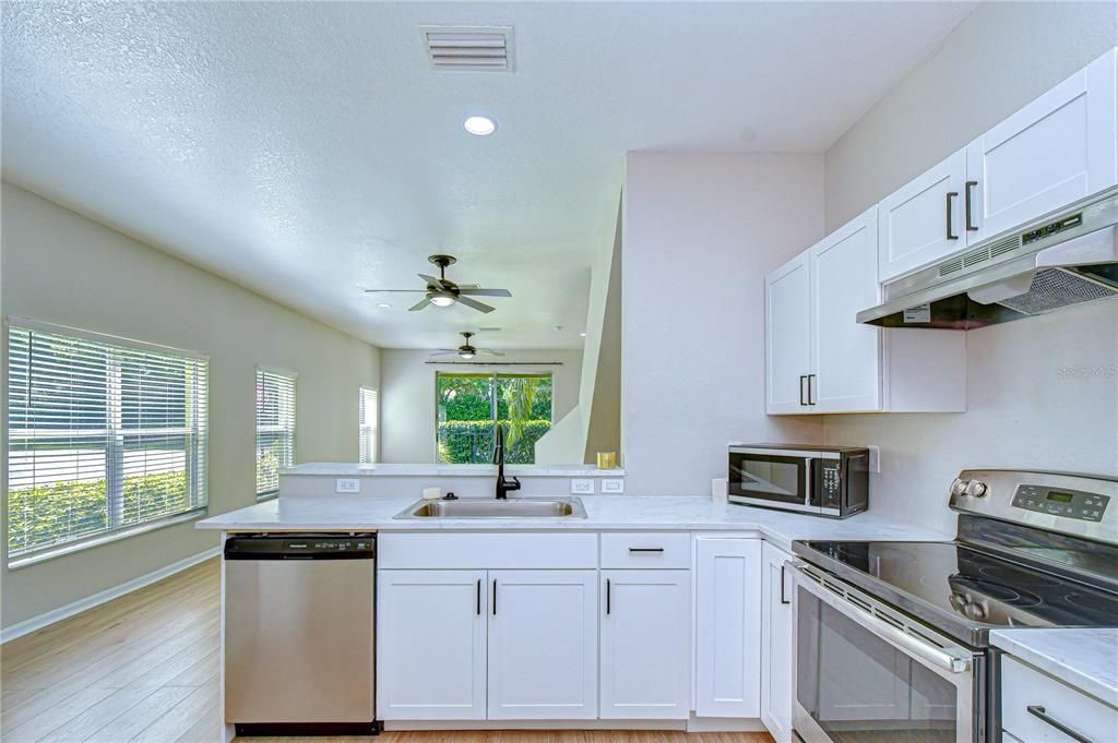 En Venta: $239,000 (3 camas, 2 baños, 1547 Pies cuadrados)