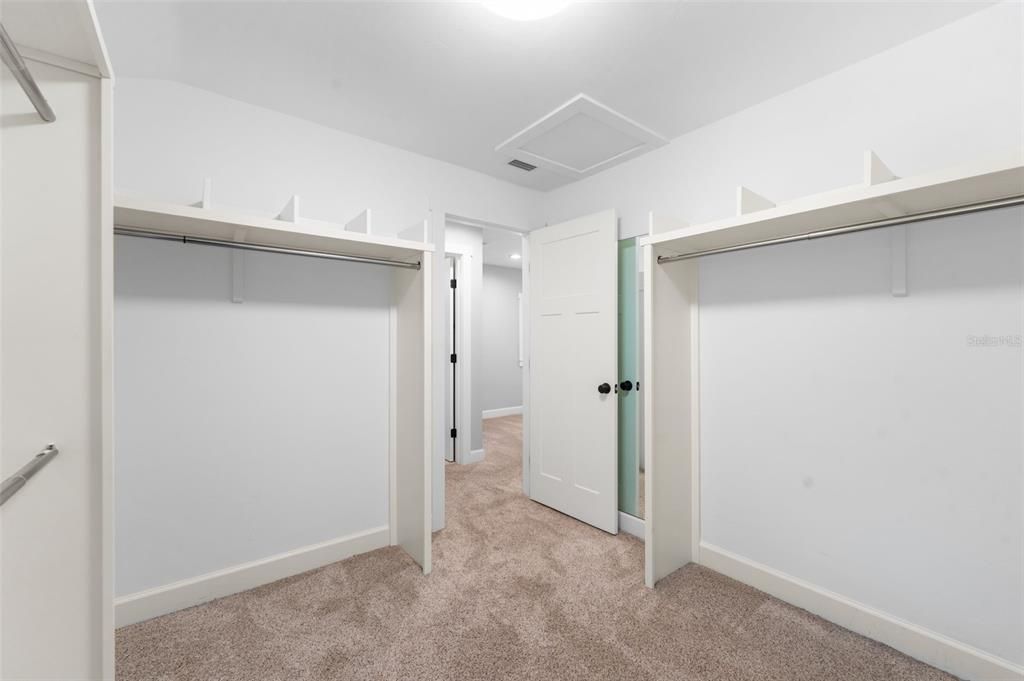 For Sale: $1,348,000 (3 beds, 3 baths, 3490 Square Feet)