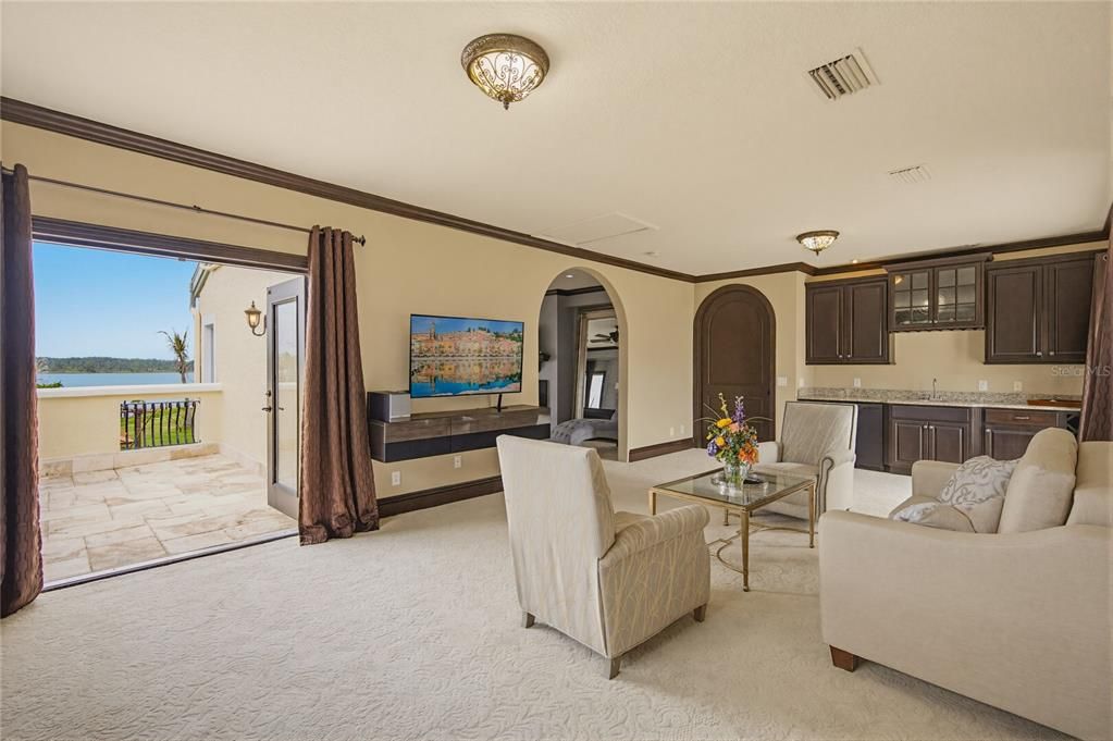 For Sale: $6,750,000 (10 beds, 8 baths, 10119 Square Feet)