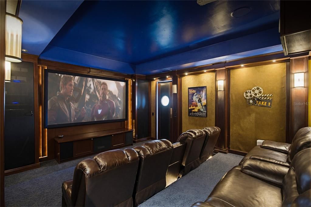 For Sale: $6,750,000 (10 beds, 8 baths, 10119 Square Feet)