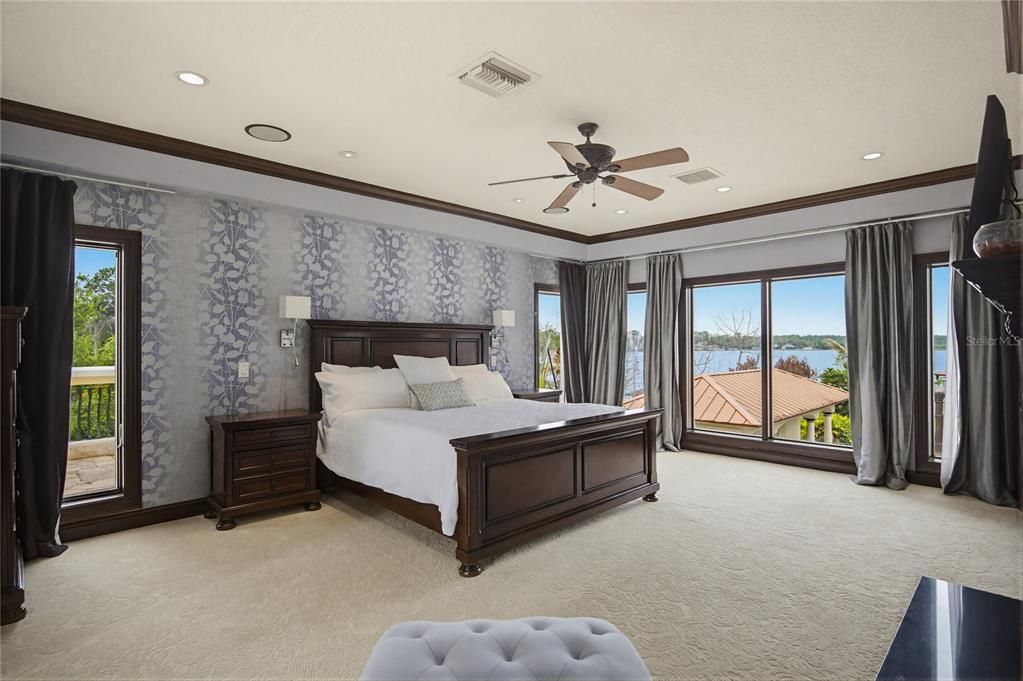 For Sale: $6,750,000 (10 beds, 8 baths, 10119 Square Feet)