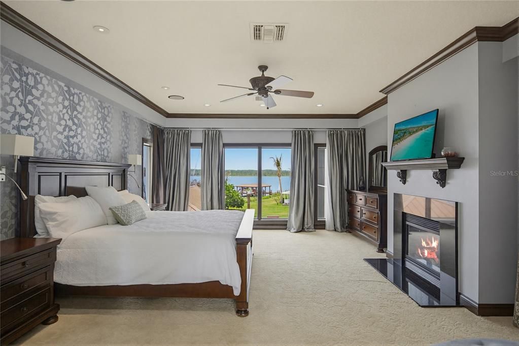 For Sale: $6,750,000 (10 beds, 8 baths, 10119 Square Feet)