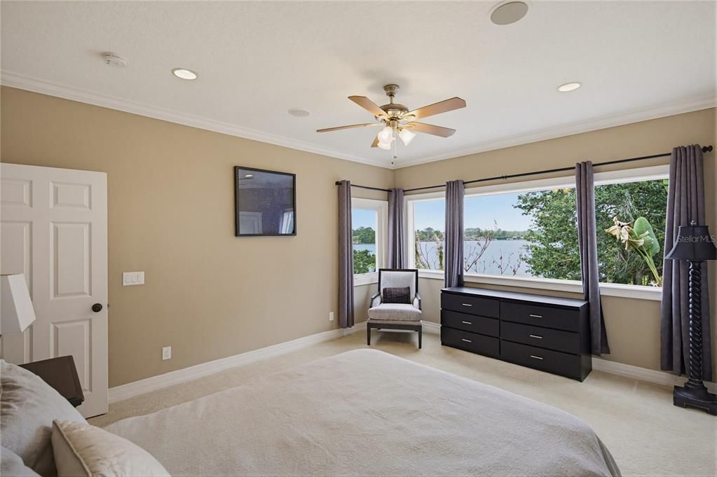 For Sale: $6,750,000 (10 beds, 8 baths, 10119 Square Feet)
