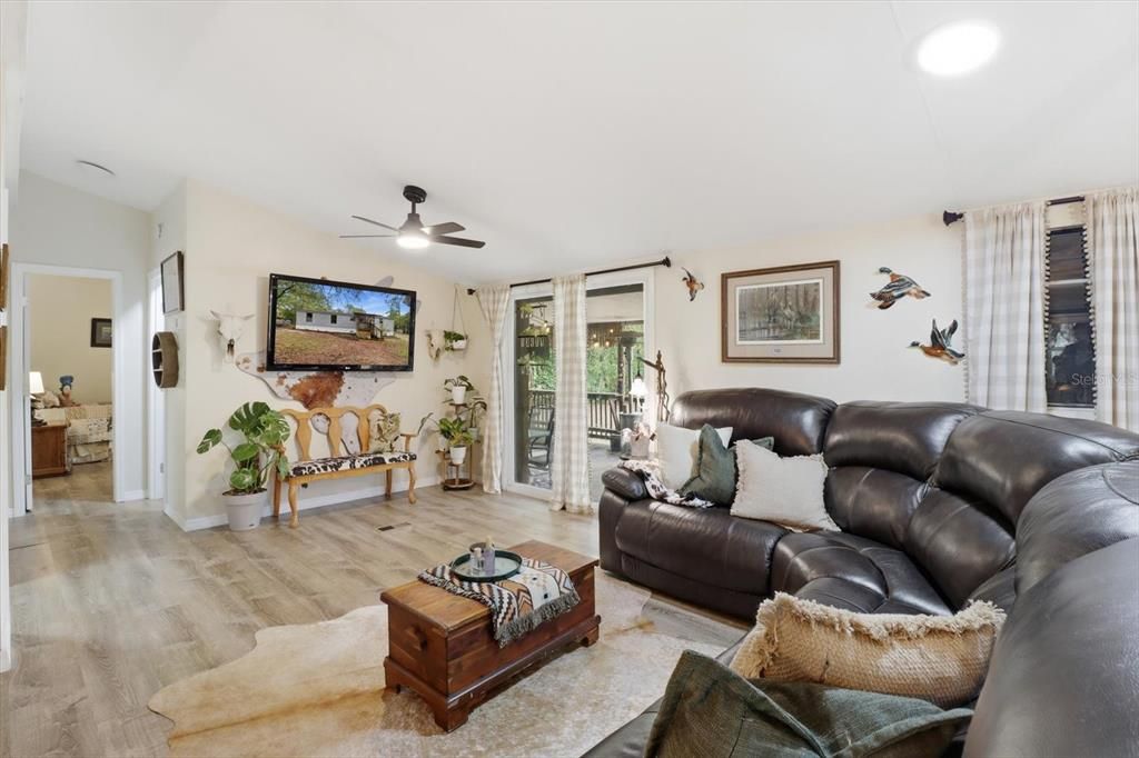 En Venta: $239,900 (2 camas, 2 baños, 1148 Pies cuadrados)