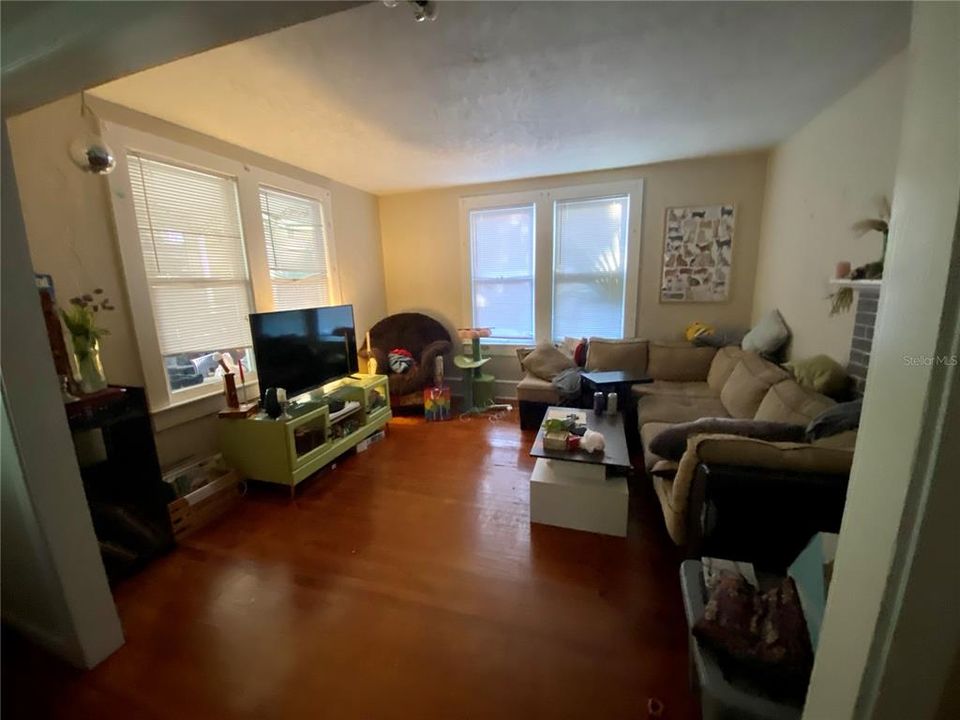 For Sale: $675,000 (7 beds, 0 baths, 2826 Square Feet)