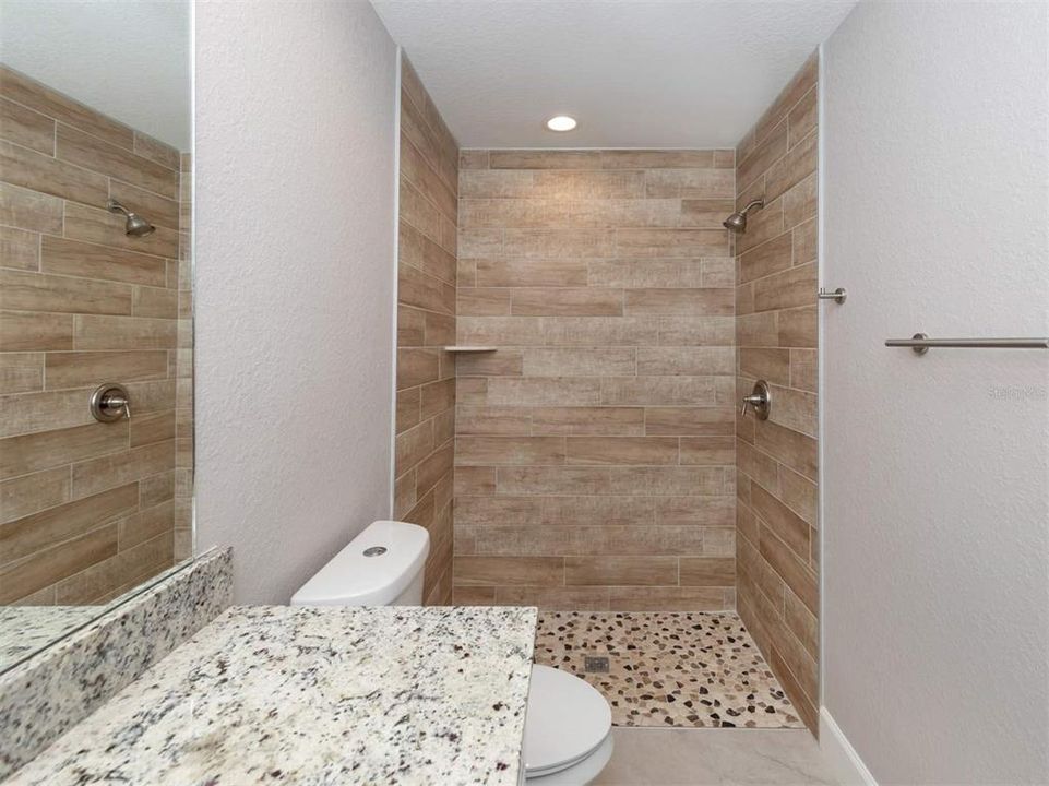 В аренду: $1,699 (6 спален, 4 ванн, 2646 Квадратных фут)