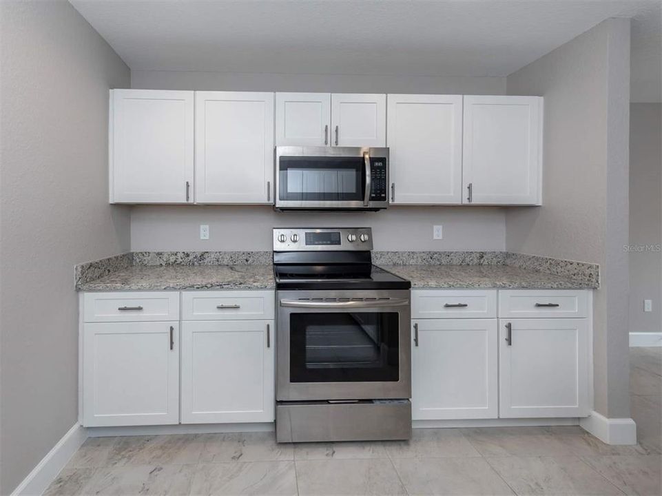 В аренду: $1,699 (6 спален, 4 ванн, 2646 Квадратных фут)