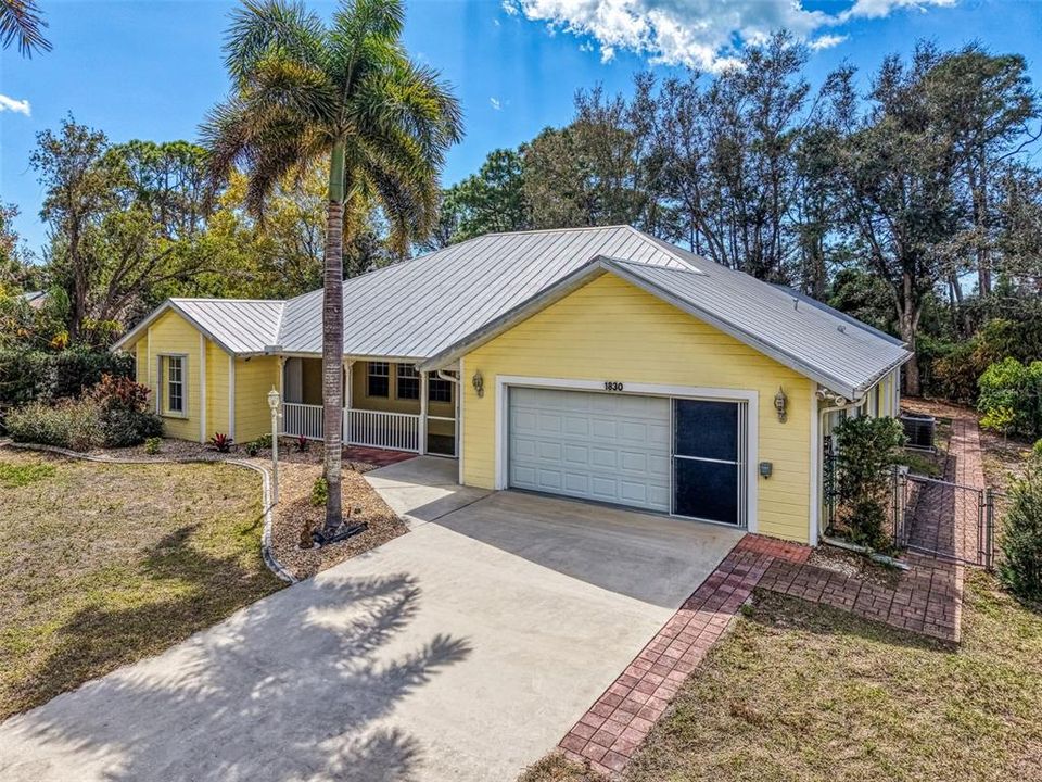 For Rent: $3,300 (3 beds, 3 baths, 2388 Square Feet)