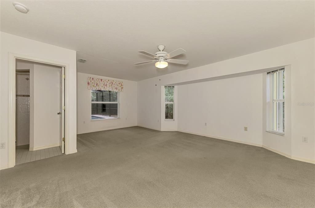 For Rent: $3,300 (3 beds, 3 baths, 2388 Square Feet)