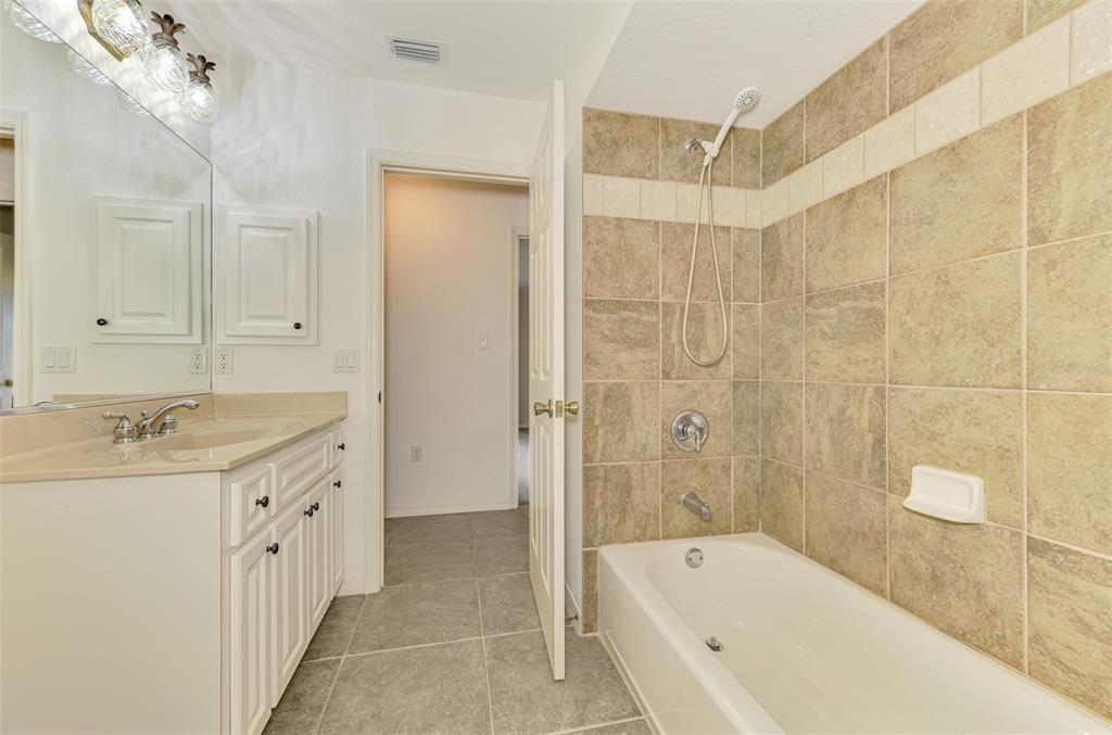 For Rent: $3,300 (3 beds, 3 baths, 2388 Square Feet)