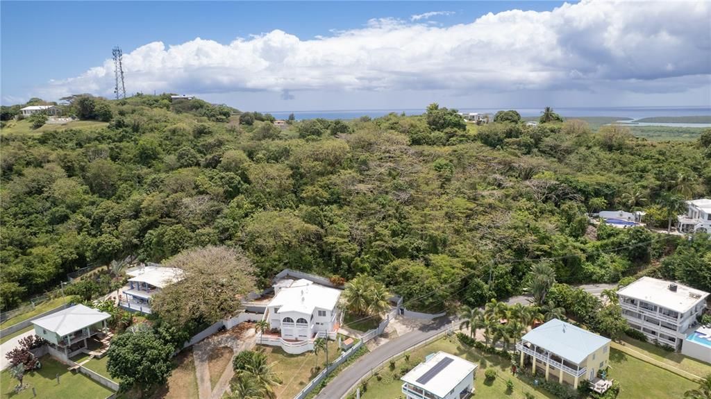 На продажу: $250,000 (3.40 acres)