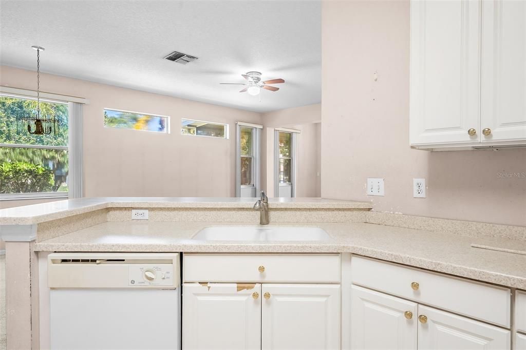 En Venta: $194,900 (2 camas, 2 baños, 1190 Pies cuadrados)