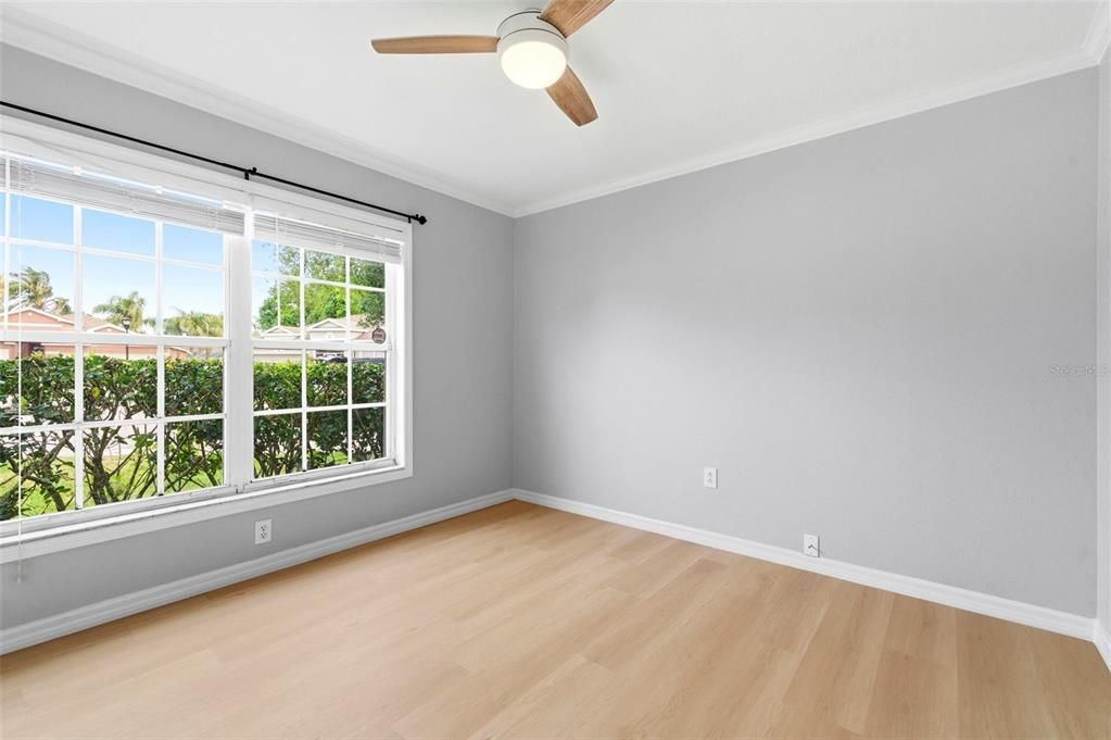 Activo con contrato: $379,500 (3 camas, 2 baños, 1505 Pies cuadrados)