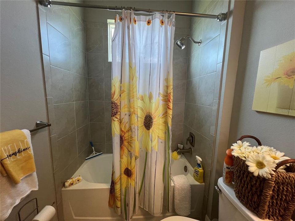 En Renta: $2,000 (3 camas, 2 baños, 1646 Pies cuadrados)