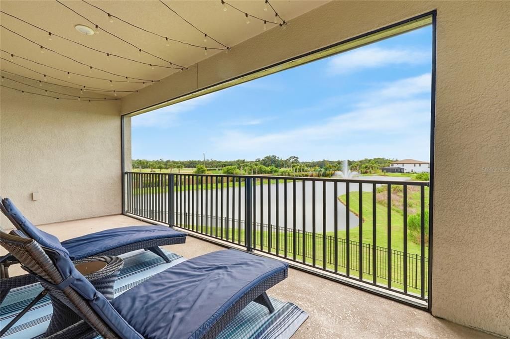 На продажу: $939,900 (5 спален, 4 ванн, 4211 Квадратных фут)