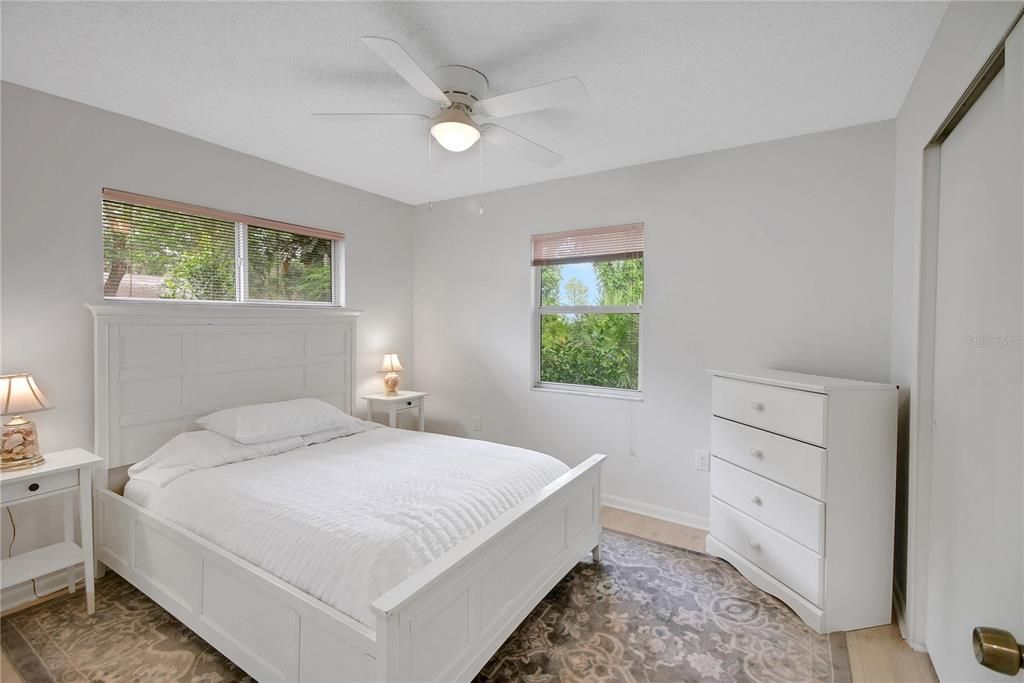 Active With Contract: $265,000 (3 beds, 2 baths, 2189 Square Feet)