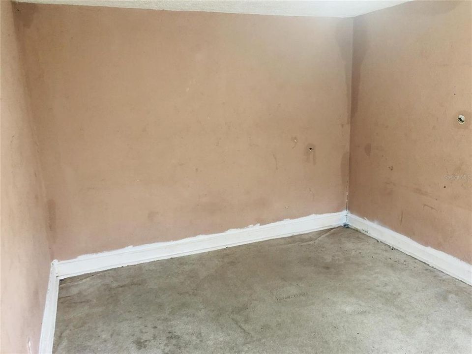 For Rent: $600 (2 beds, 1 baths, 658 Square Feet)