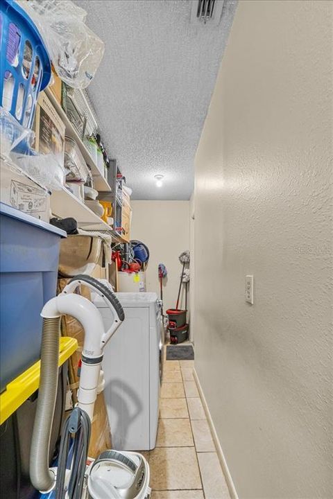 For Rent: $1,450 (3 beds, 2 baths, 1783 Square Feet)