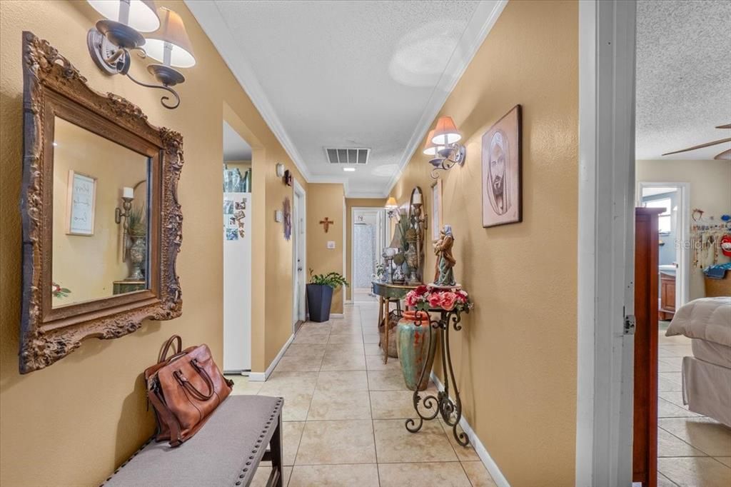 For Rent: $1,450 (3 beds, 2 baths, 1783 Square Feet)