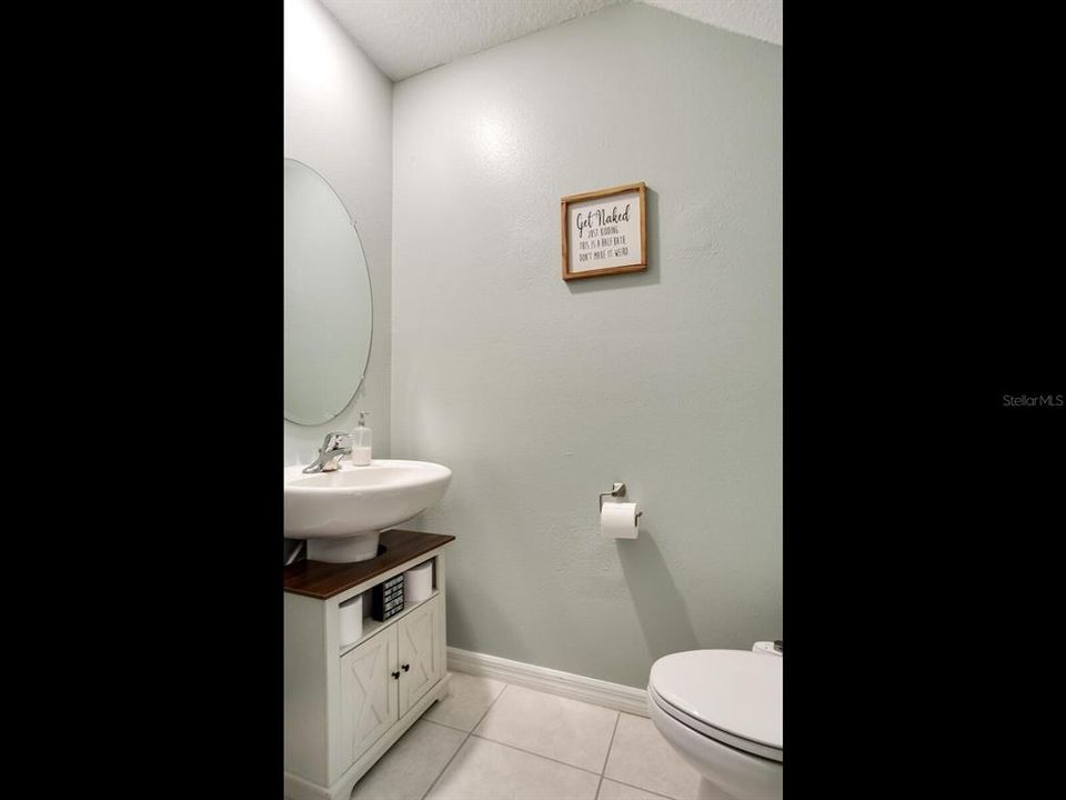 For Sale: $289,000 (3 beds, 2 baths, 1634 Square Feet)