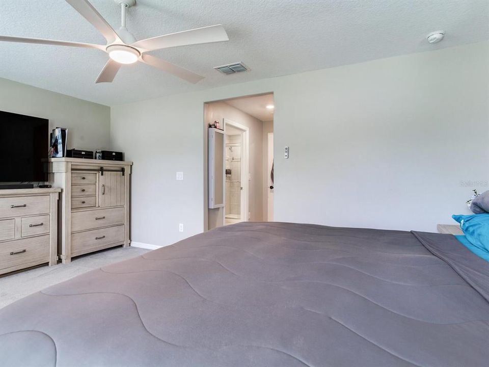 For Sale: $289,000 (3 beds, 2 baths, 1634 Square Feet)