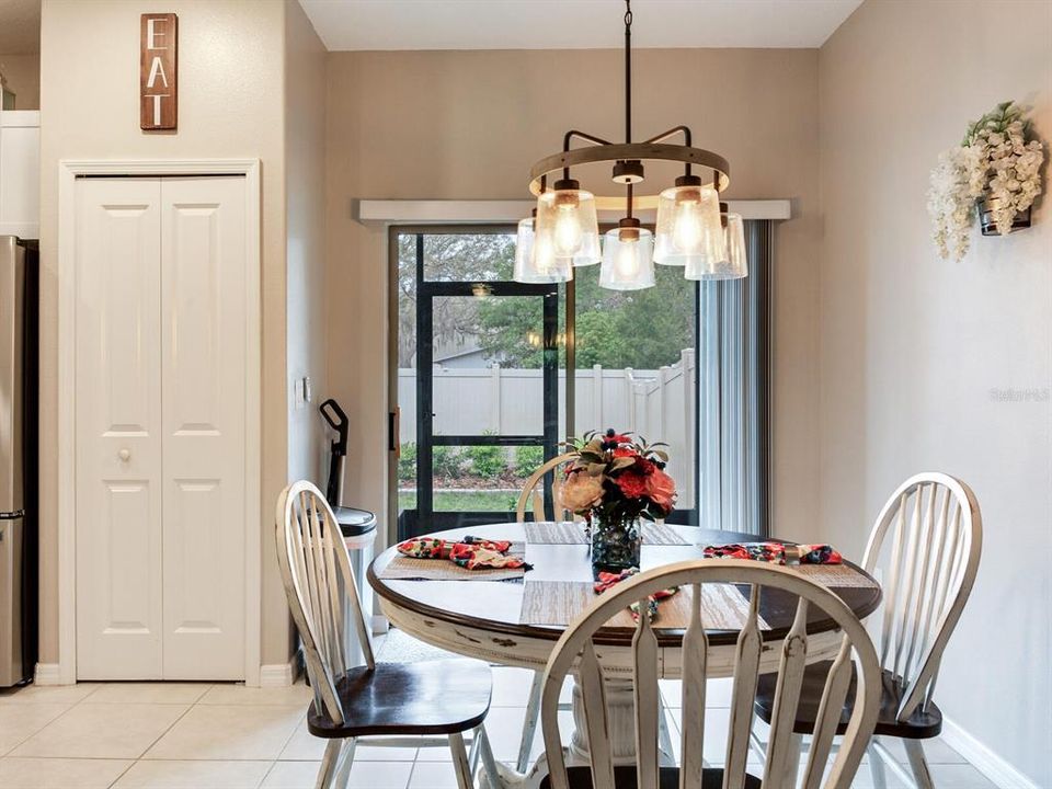 For Sale: $289,000 (3 beds, 2 baths, 1634 Square Feet)