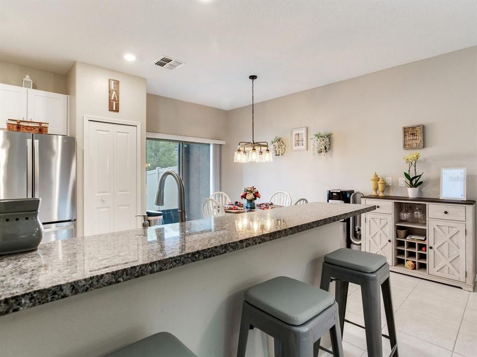 For Sale: $289,000 (3 beds, 2 baths, 1634 Square Feet)
