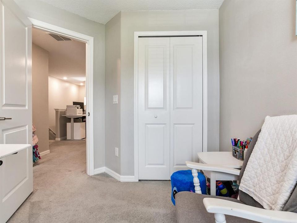 For Sale: $289,000 (3 beds, 2 baths, 1634 Square Feet)