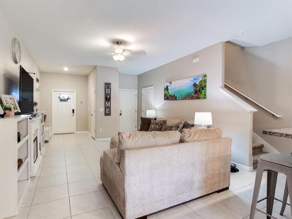 For Sale: $289,000 (3 beds, 2 baths, 1634 Square Feet)