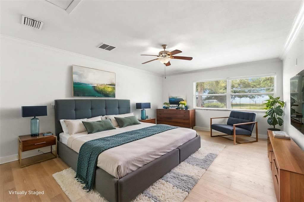 En Venta: $599,000 (4 camas, 2 baños, 2279 Pies cuadrados)