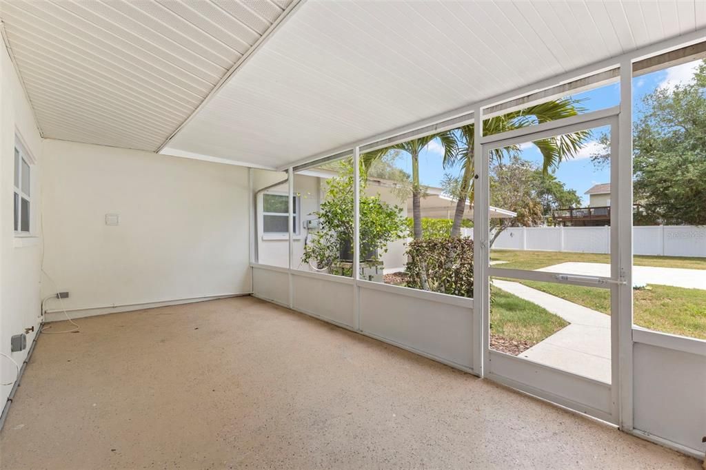 En Venta: $599,000 (4 camas, 2 baños, 2279 Pies cuadrados)