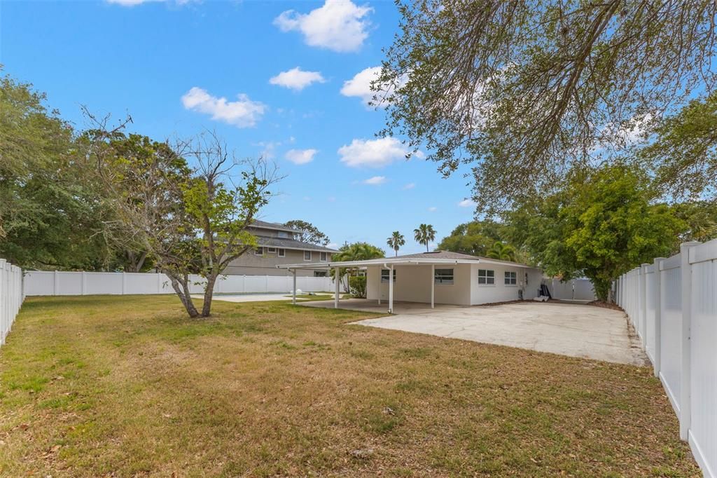 En Venta: $599,000 (4 camas, 2 baños, 2279 Pies cuadrados)
