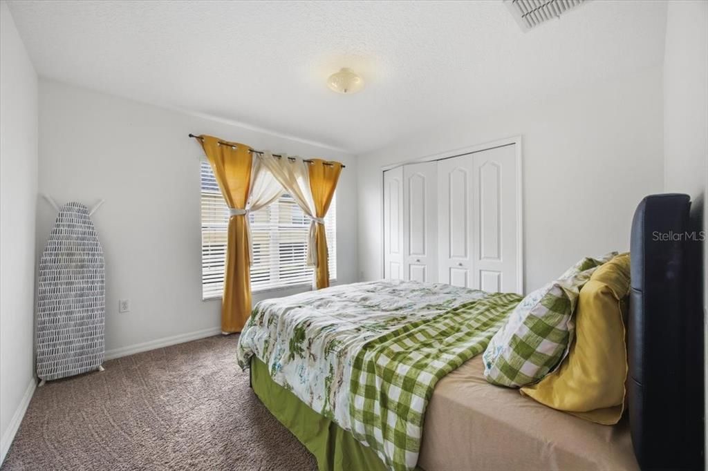 For Sale: $190,000 (2 beds, 2 baths, 1496 Square Feet)