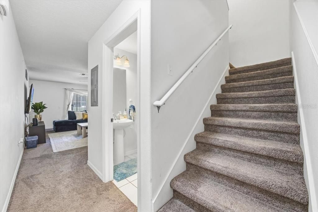 For Sale: $190,000 (2 beds, 2 baths, 1496 Square Feet)