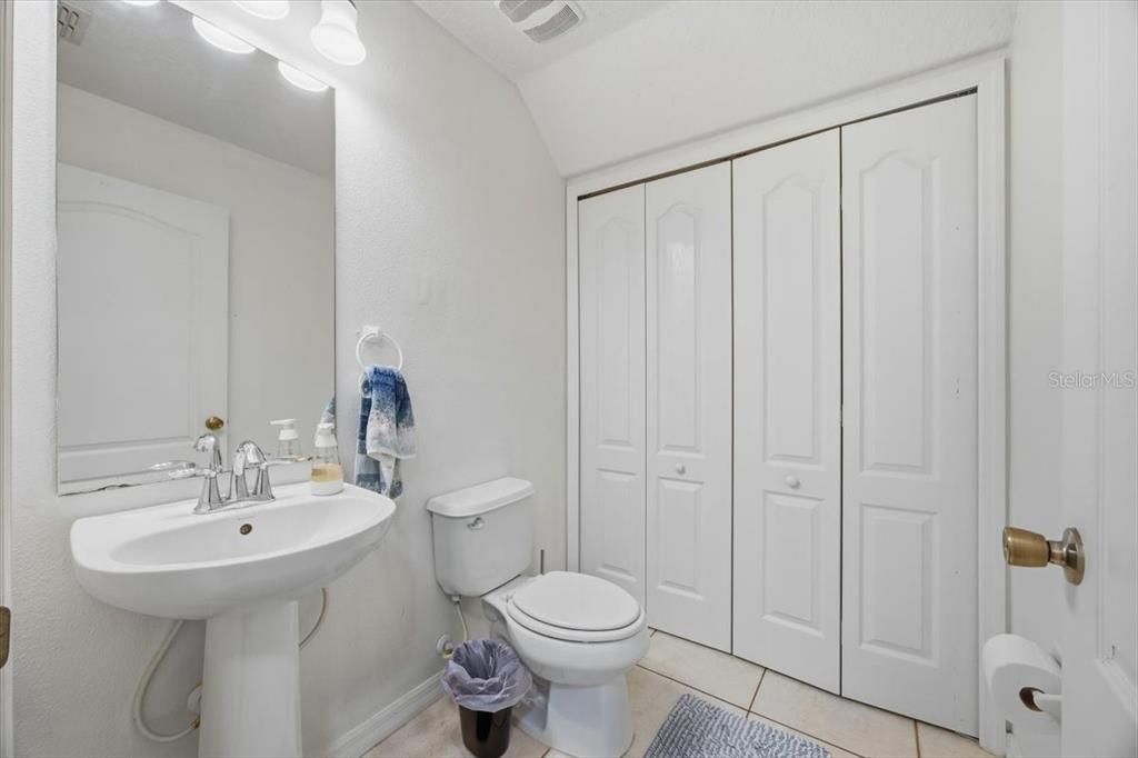 For Sale: $190,000 (2 beds, 2 baths, 1496 Square Feet)